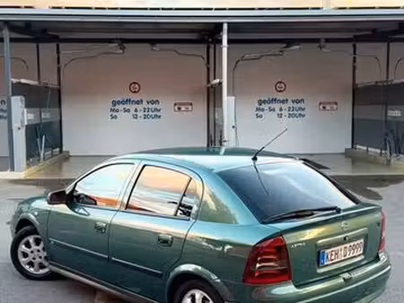 Opel Astra 1.6 Njoy
