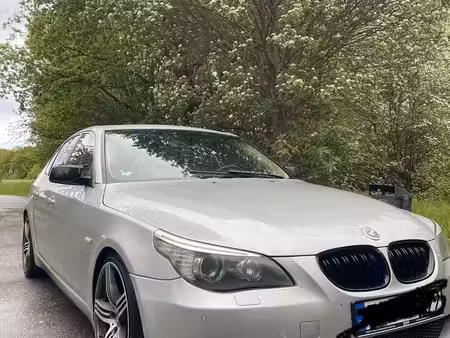 BMW Série 5 530d 3.0 300
