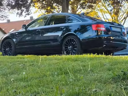 Audi A6 quattro
