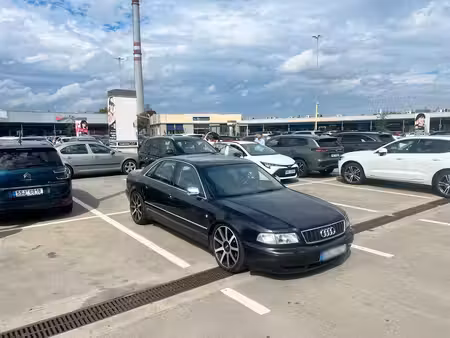 Audi A8 S8 V8 4.2 340 quattro