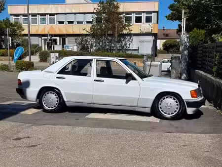 Mercedes-Benz 190 2.0