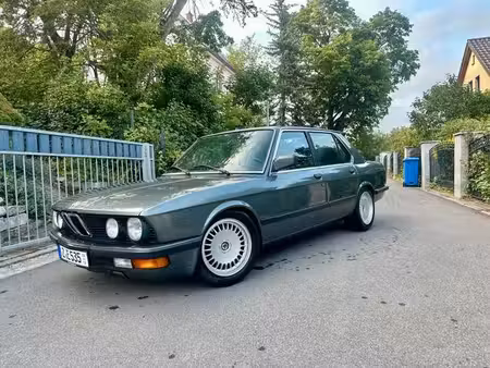 BMW Série 5 528i