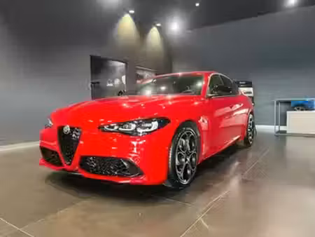 Alfa Romeo Giulia 2.2 160