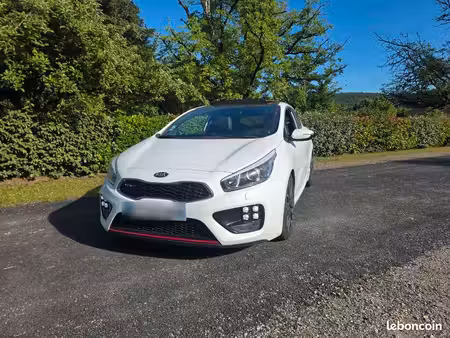 Kia Ceed 1.6 T GDi 204