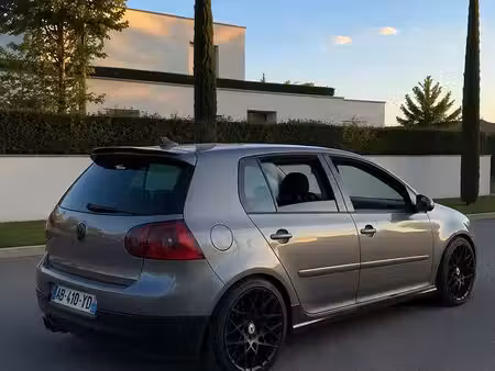 Volkswagen Golf GTI 2.0 200
