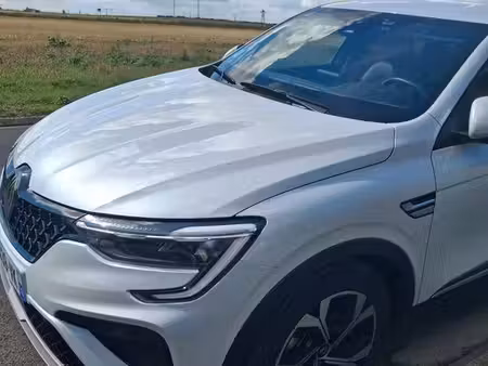 Renault Arkana E-Tech 1.6 145 Techno