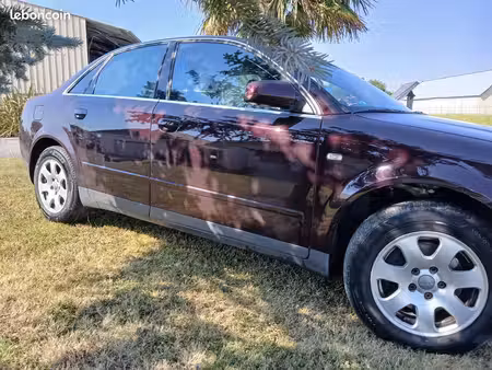Audi A4 V6 2.5 TDI 155
