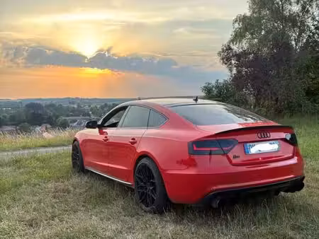 Audi A5 V6 3.0 TDI 218
