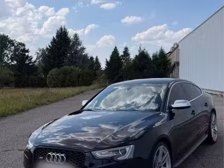 Audi A5 V6 3.0 TDI 204