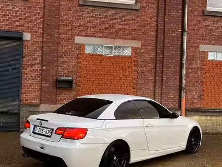 BMW Série 3 330d 3.0