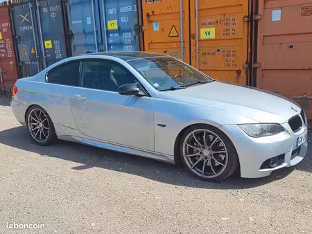 BMW Série 3 330d 3.0 231