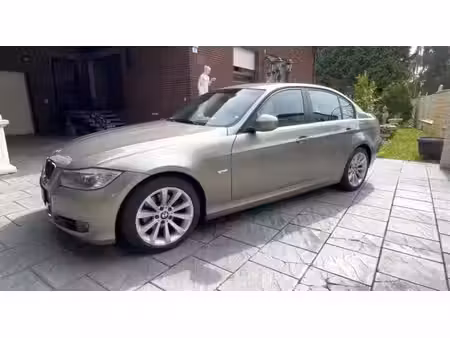 BMW Série 3 318i 2.0 143
