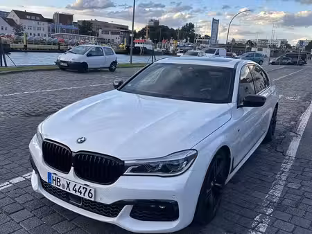 BMW Série 7 740i 3.0 326