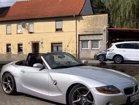 BMW Z4 25i 2.5 192