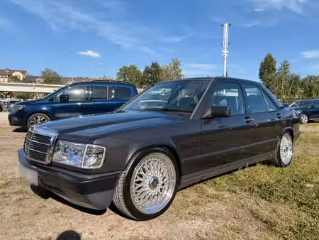 Mercedes-Benz 190 
