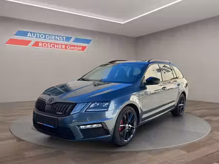 Škoda Octavia RS 2.0 TSI 230