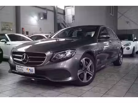 Mercedes-Benz Classe E E 300 2.0 211 Avantgarde
