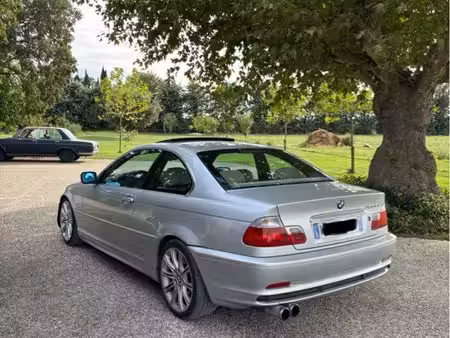 BMW Série 3 330i 3.0 231