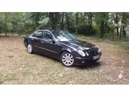 Mercedes-Benz Classe E E 240 V6 2.6 177 Avantgarde