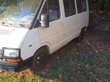 Renault Trafic 2.5 76