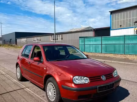 Volkswagen Golf 1.6