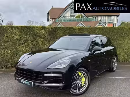 Porsche Cayenne Turbo S V8 4.0 680 4x4