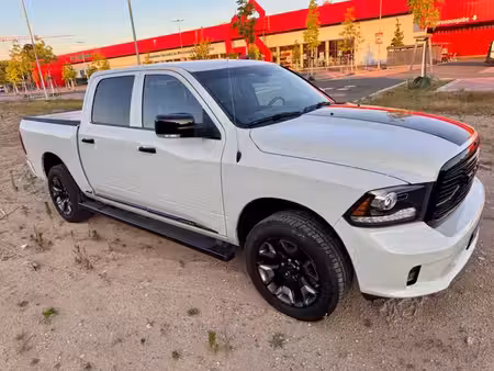 Dodge RAM 1500 V8 5.7
