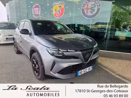 Alfa Romeo Junior Ibrida 1.2 136
