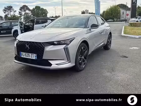 DS 4 
