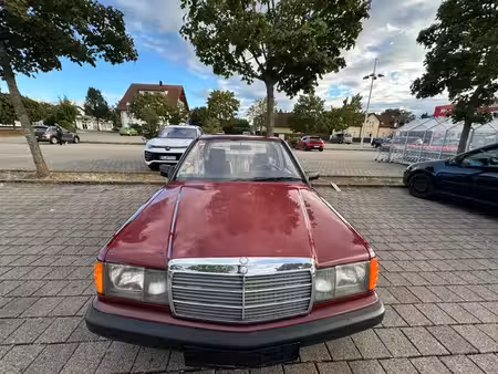 Mercedes-Benz 190 