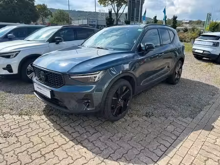 Volvo XC40 B3 2.0 163 Black Edition
