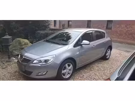Opel Astra 1.4 140