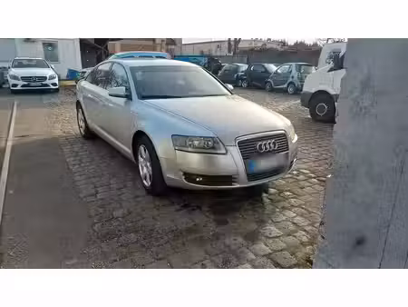 Audi A6 V6 2.4