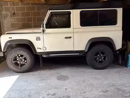 Land Rover Defender TD5 2.0 122