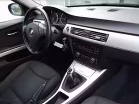 BMW Série 3 318d 2.0 143