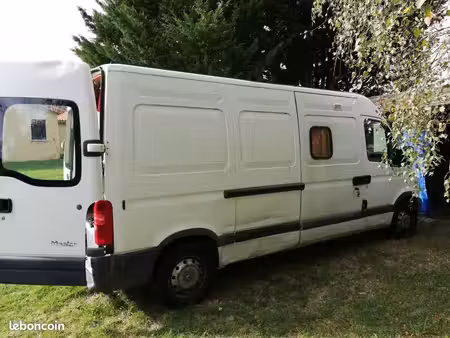 Renault Master 2.2 dCi 90