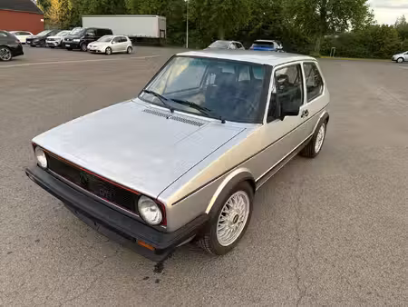 Volkswagen Golf GTI