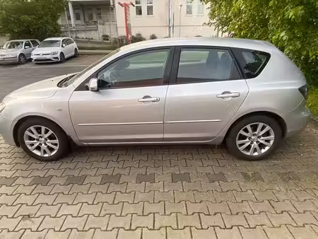 Mazda Mazda3 1.6 105
