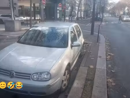 Volkswagen Golf 1.6 100