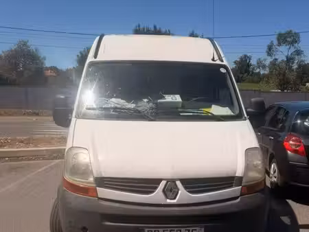 Renault Master 2.5 dCi 120