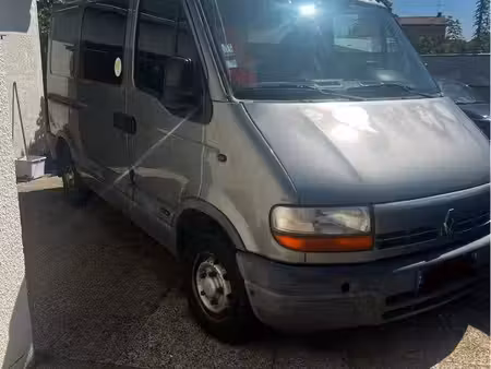 Renault Master 2.5 dCi 115