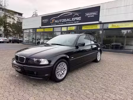 BMW Série 3 318i 1.9 118