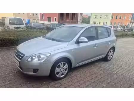 Kia Ceed 1.6 122 EX