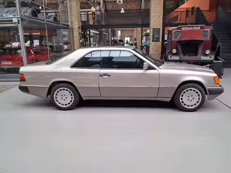 Mercedes-Benz Classe E 230 CE