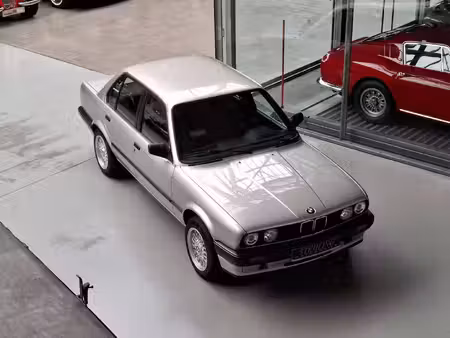 BMW Série 3 318i