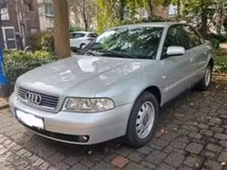 Audi A4 1.6 101
