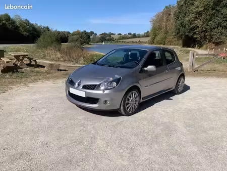 Renault Clio RS 2.0 200