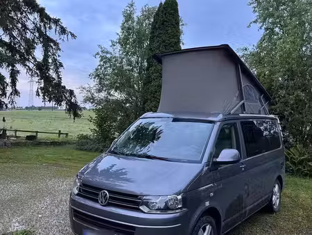 Volkswagen Transporter T5 California 2.0 TDI 140