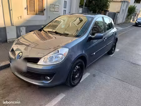 Renault Clio 1.2 75