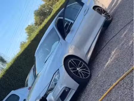 BMW Série 3 330d 3.0 258